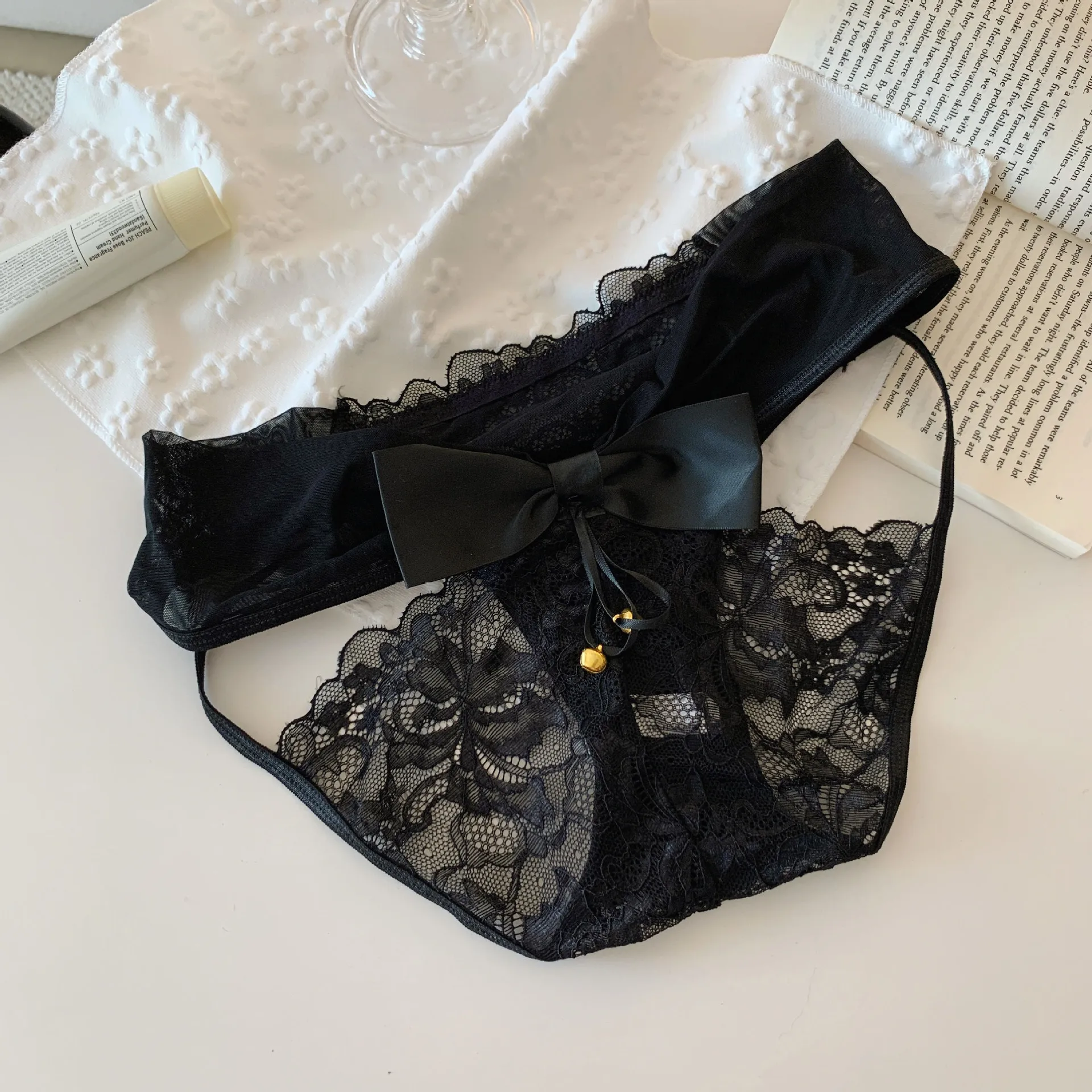 Culottes sexy en dentelle à nœud pour femmes, taille basse, style français, fines et respirantes, lingerie triangle pour jeunes filles