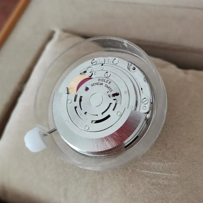 Watch movement Shanghai 3186GMT movement automatic mechanical movement 28,800 frequencies per hour Blue Balance spring