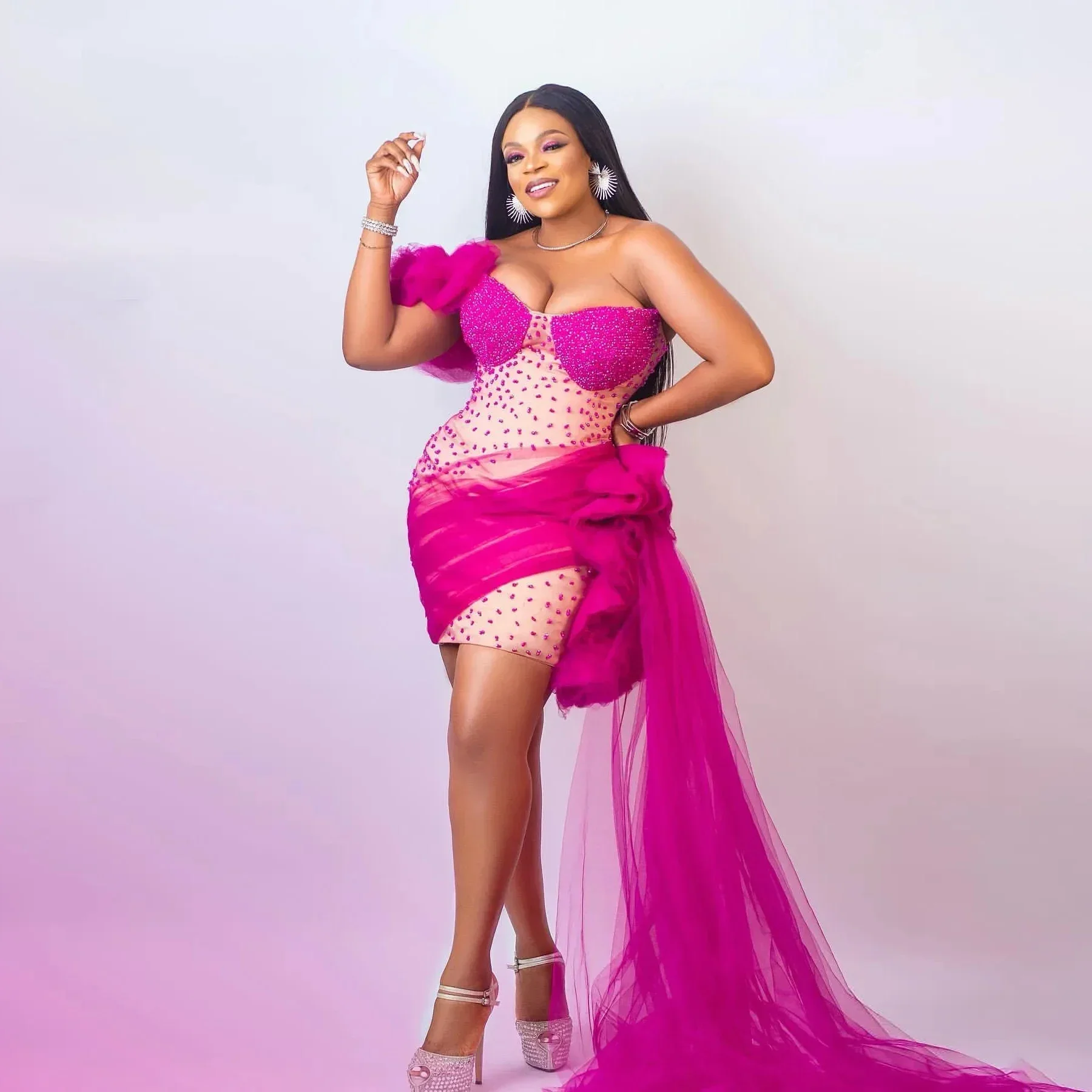 

Customized Charming Short Cocktail Dress Crystal Beads Black Girl Birthday Dress Sexy Off Shoulder Back to School Party Dress