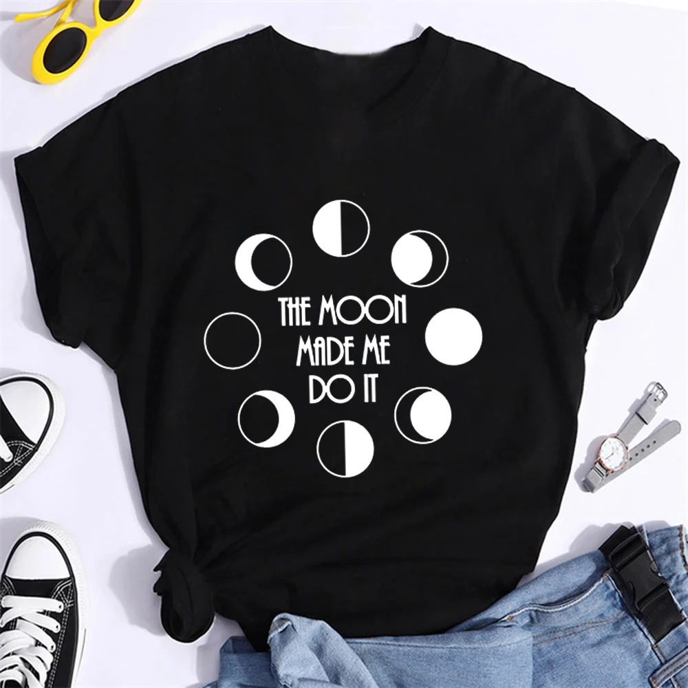 Crashing moon Waves Crescent - Astrology Moon Sea Ocean Waves Sign new edition Retro black Casual Short t shirt Women‘s t-shirts