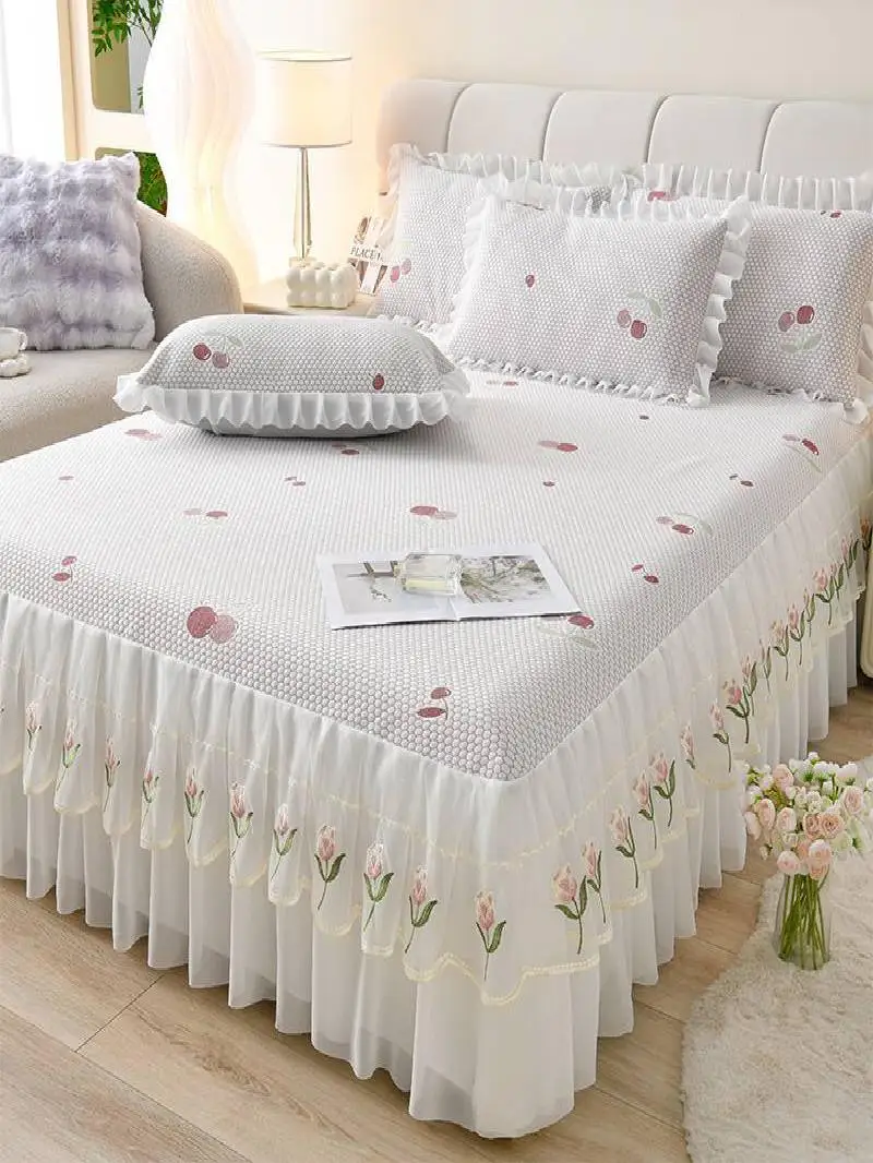 

Ice Silk Bed Skirt Set Summer 2025 Embroidered Lace Trim Washable Polyester Fiber Cool Sensation Bedding Accessories