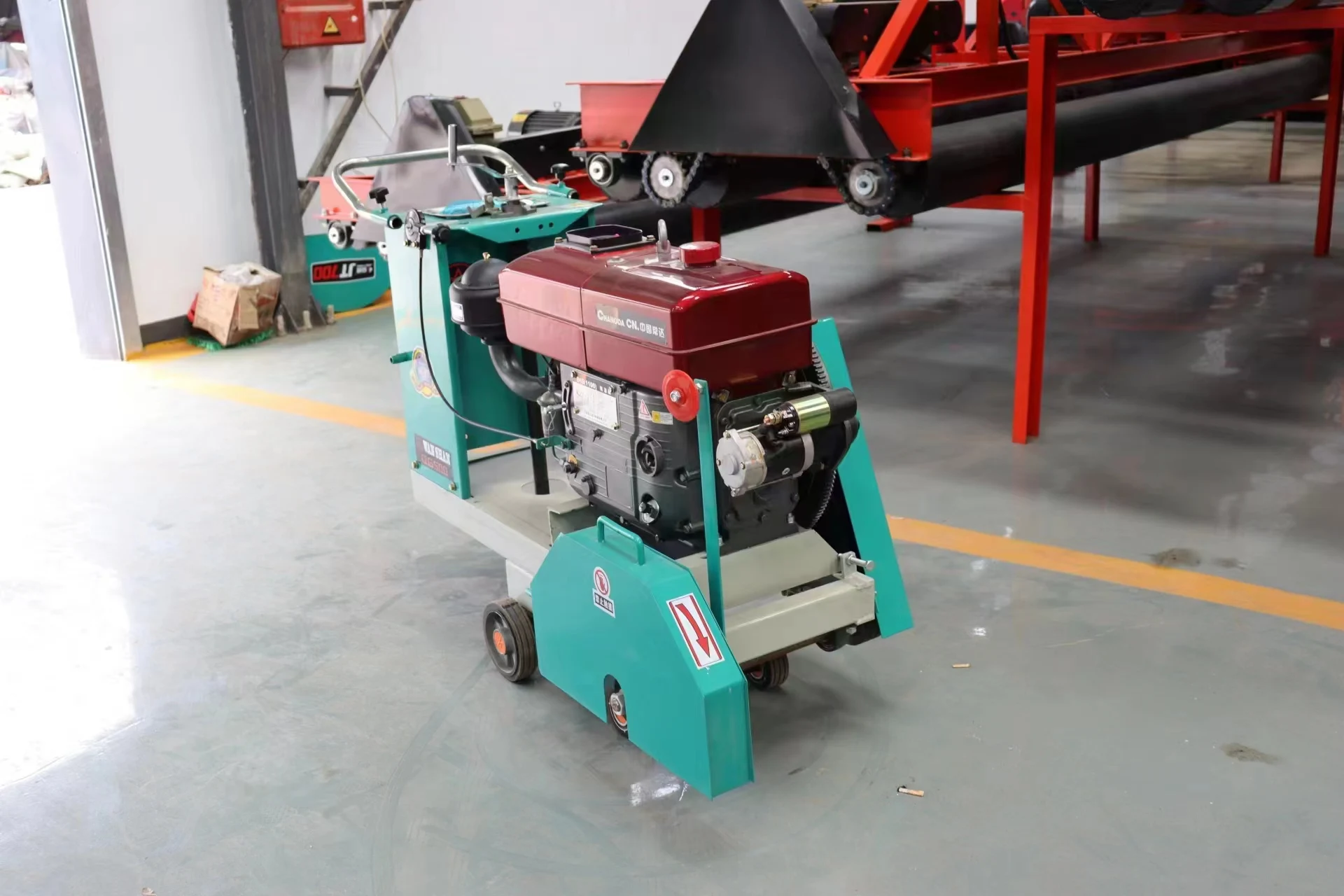 Hot Sale 180mm Cutting Depth Concrete Road Cutting Machine Asphalt Road Saw D iesel Engine Cutter