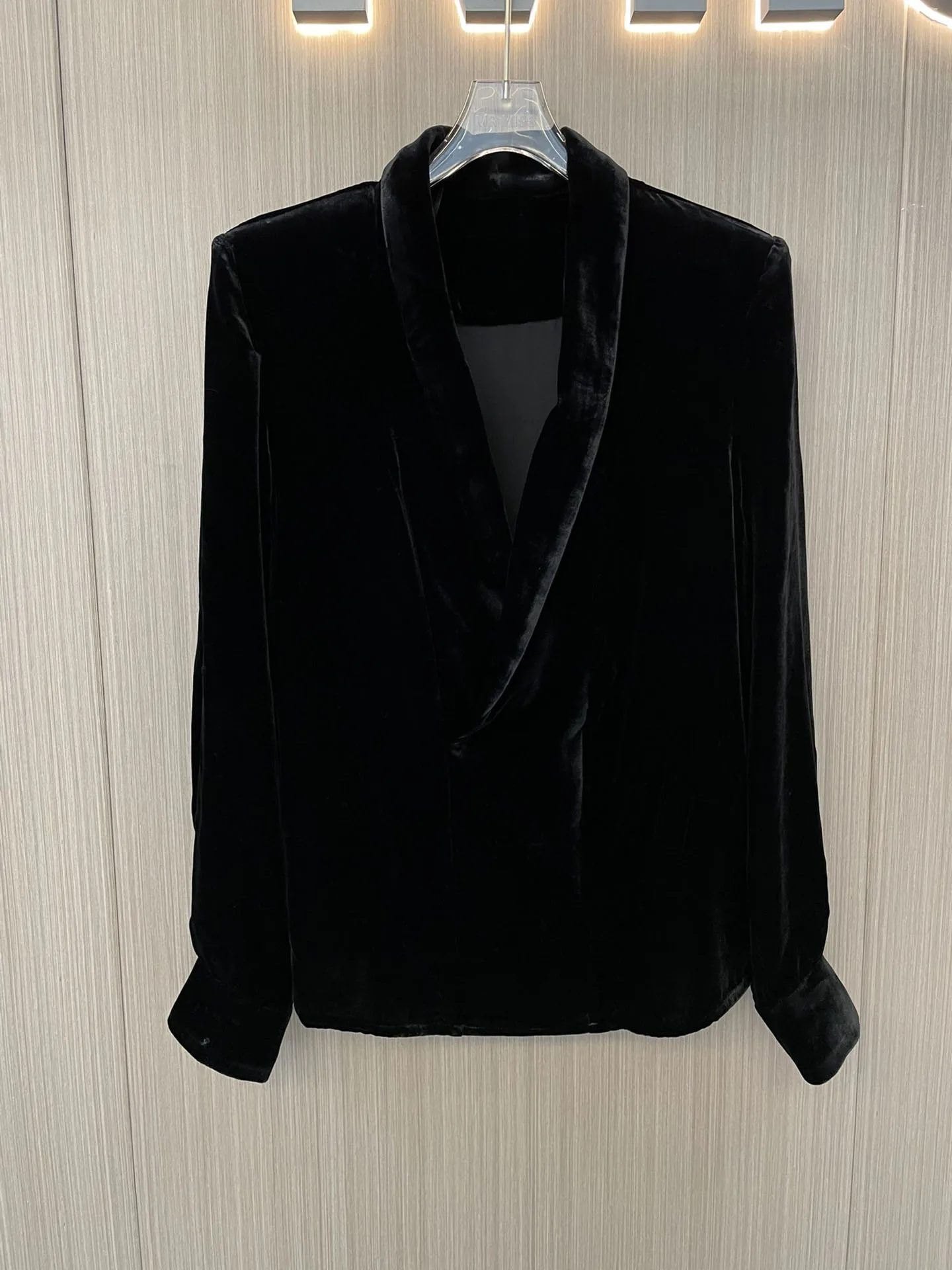 

Women's Clothing V Neck High Quality Velvet Jacket Autumn Winter New 0118