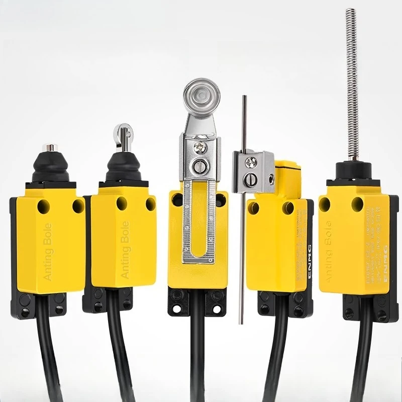 

IP67 Водонепроницаемый концевой выключатель для путешествий Концевой выключатель Микродвижной ролик 8108 Герметичный трехжильный проводной поворотный переключатель