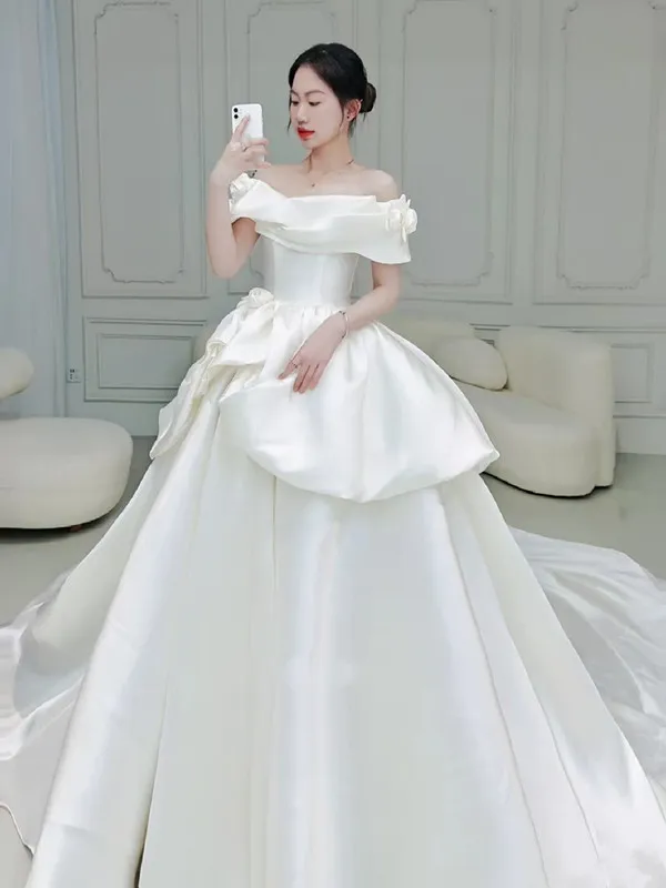 

Шелковое атласное свадебное платье на одно плечо с длинным шлейфом, в романтическом стиле, с ручной вышивкой цветами, длина в пол