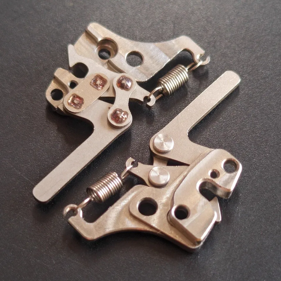 

Metal Door Opening and Closing Lock for 1:8 scale Rock Crawler Truck TWOLF M715 RC Car Upgrade Part