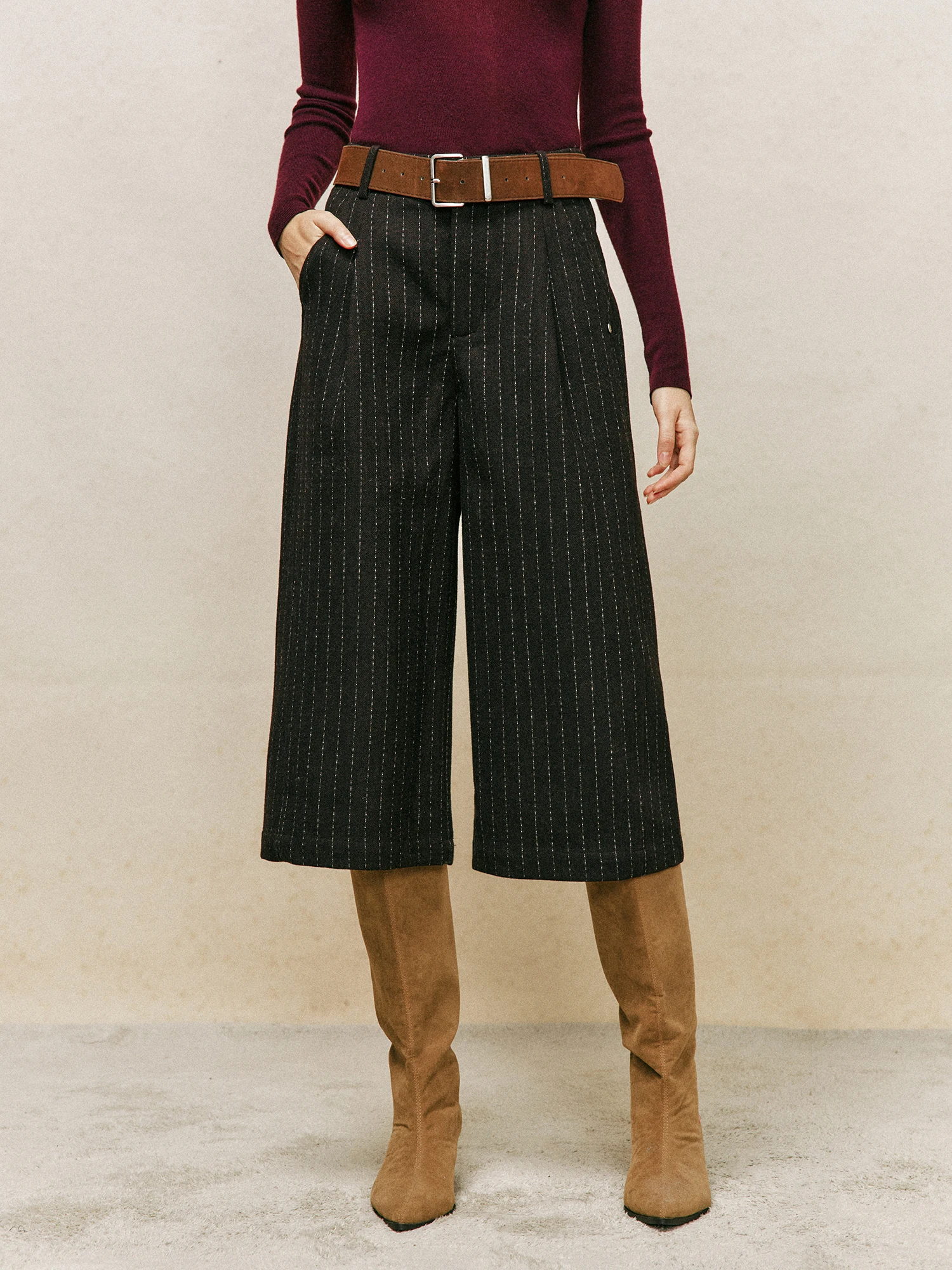 Ladies Casual Wool Blend Tweed Striped Shorts Half Elastic Waist Wide Leg Seven Inch Pants Comfortable Non Deformable