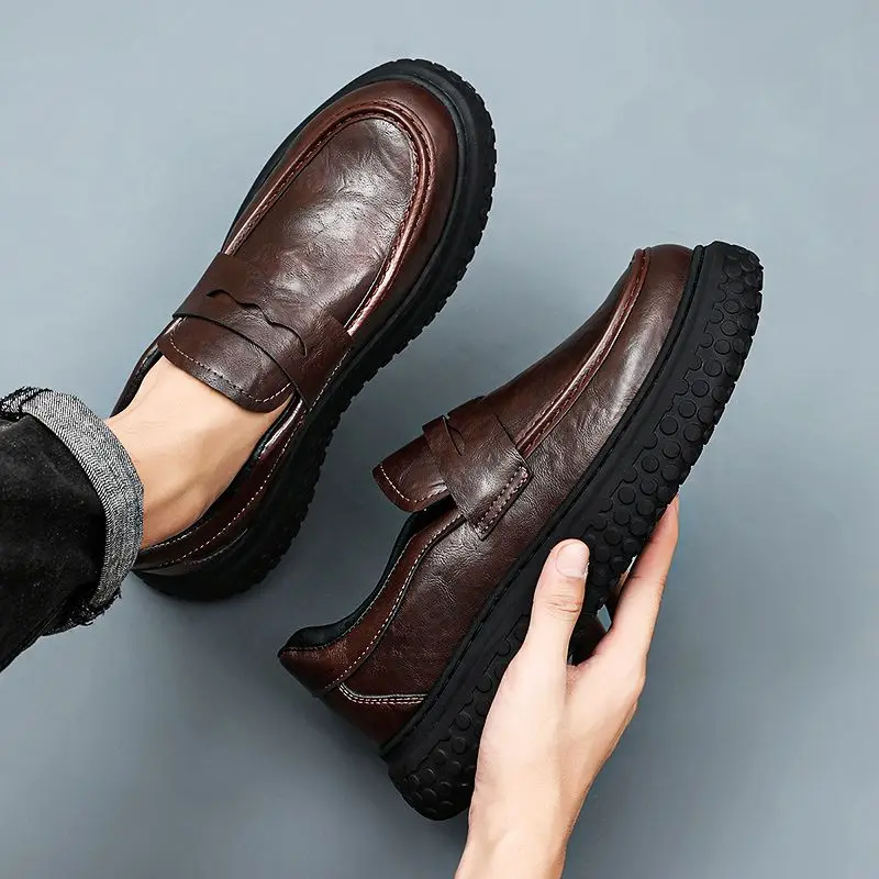 2026 New Men's Loafers Soft Leather Height Increasing Thick Sole Slip on Casual Business Shoes Autumn