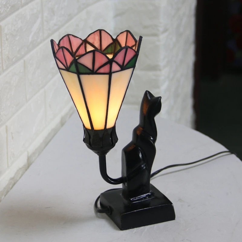 

Tiffany Stained Glass Table Lamp Home Decor Baroque Cat Base LED Night Light Bedroom Bedside Living Room Table Light Fixtures