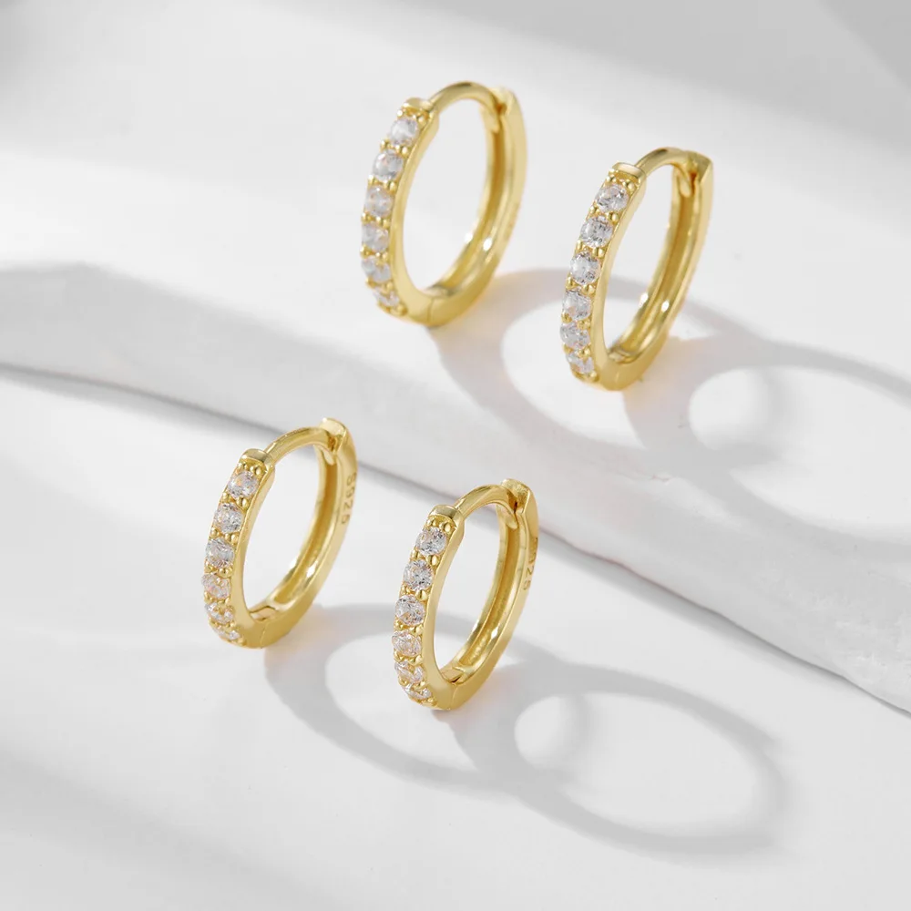 

Withered S925 Pure Silver Ear Buckle With Zircon Round Ear Ring Earrings Classic Ear Bone Buckle