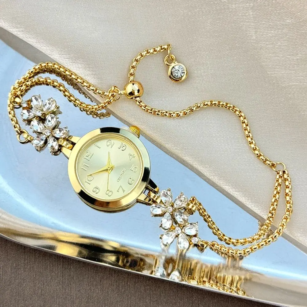 Elegant Women's Bracelet Watch Double Layered Chain Exquisite Ladies Business Watches Oval Shaped Flower Quartz Wristwatch