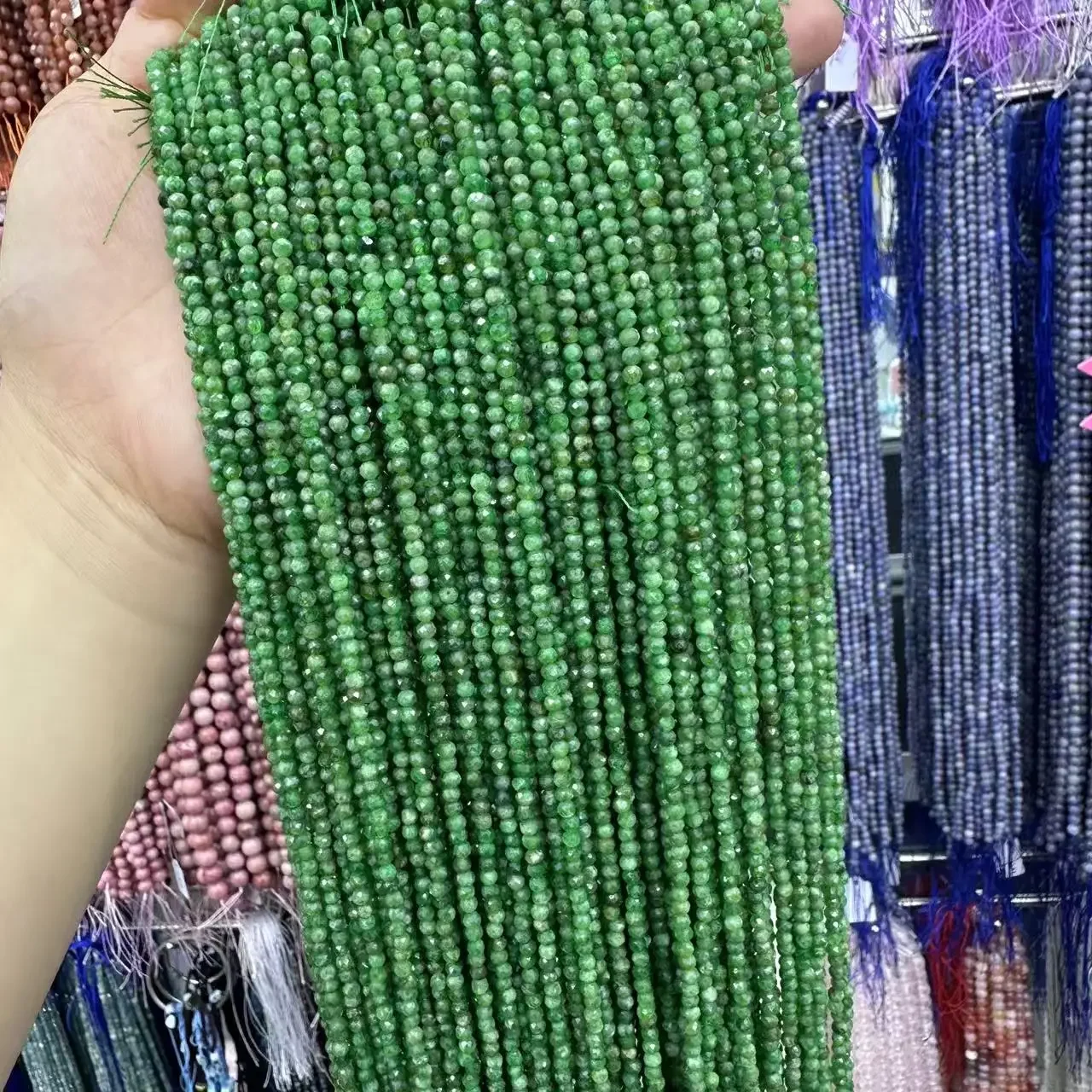 

Wholesale AAA Natural Green Tsavorite Gemstone About 3mm Facted Round Beads Making DIY Bracelet Necklace for Jewelry Accessories
