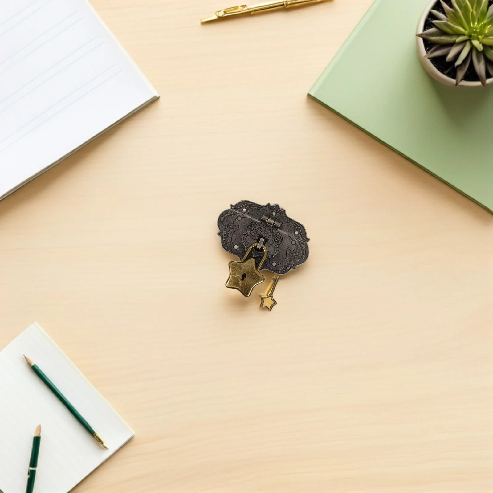 

Mini Vintage Metal Lock Zinc Alloy Star Shaped Hasp Clasp Latch for Jewelry Box Wooden Case Cabinet Decorative Buckle Outdoor