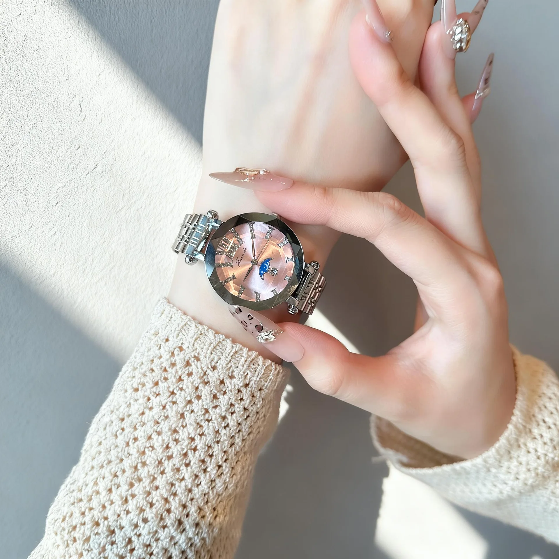 Ladies Waterproof Wristwatch, Light Luxury Niche Design Watch for Teen Girls, Elegant Female Timepiece Daily School Wear Watch