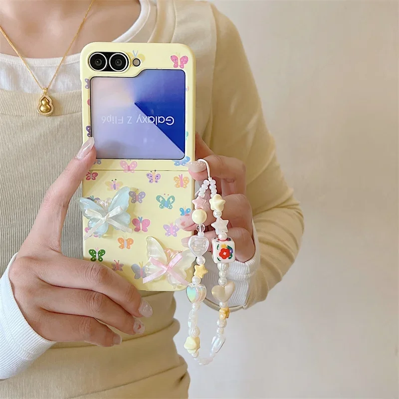 

Phone Case For Samsung Galaxy Z Flip 4 5 6 3D Flower Bracelet Shockproof Cover