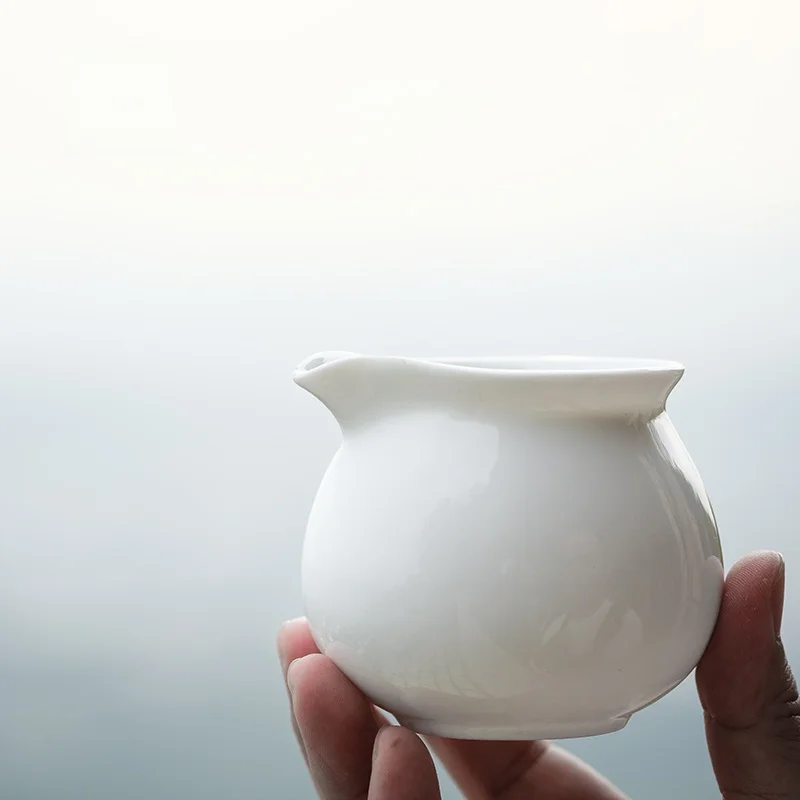 Yongle Sweet White Porcelain Gongfu Tea Set Public Cup Tea Ocean Jingdezhen round Series  Style Color Glaze Crafts