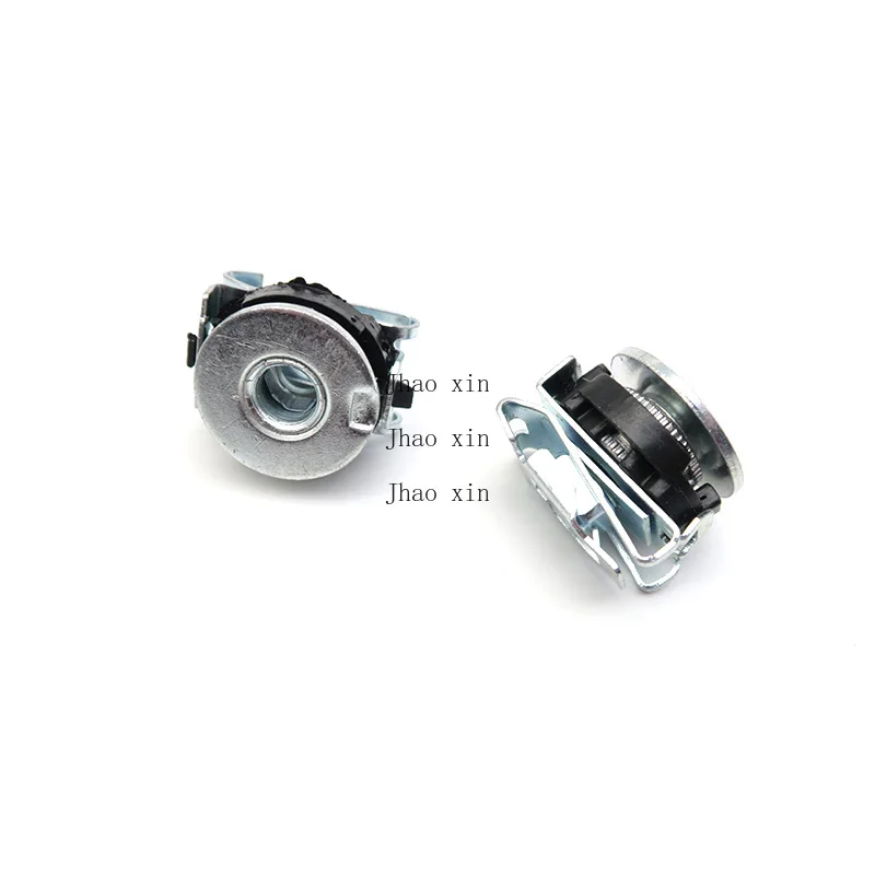 Dado di fissaggio della staffa di regolazione adatto per Audi A4L A4 A7 Q5L Vite del faro dell'auto 8P7806305 Modulo di bilanciamento del bullone di fissaggio