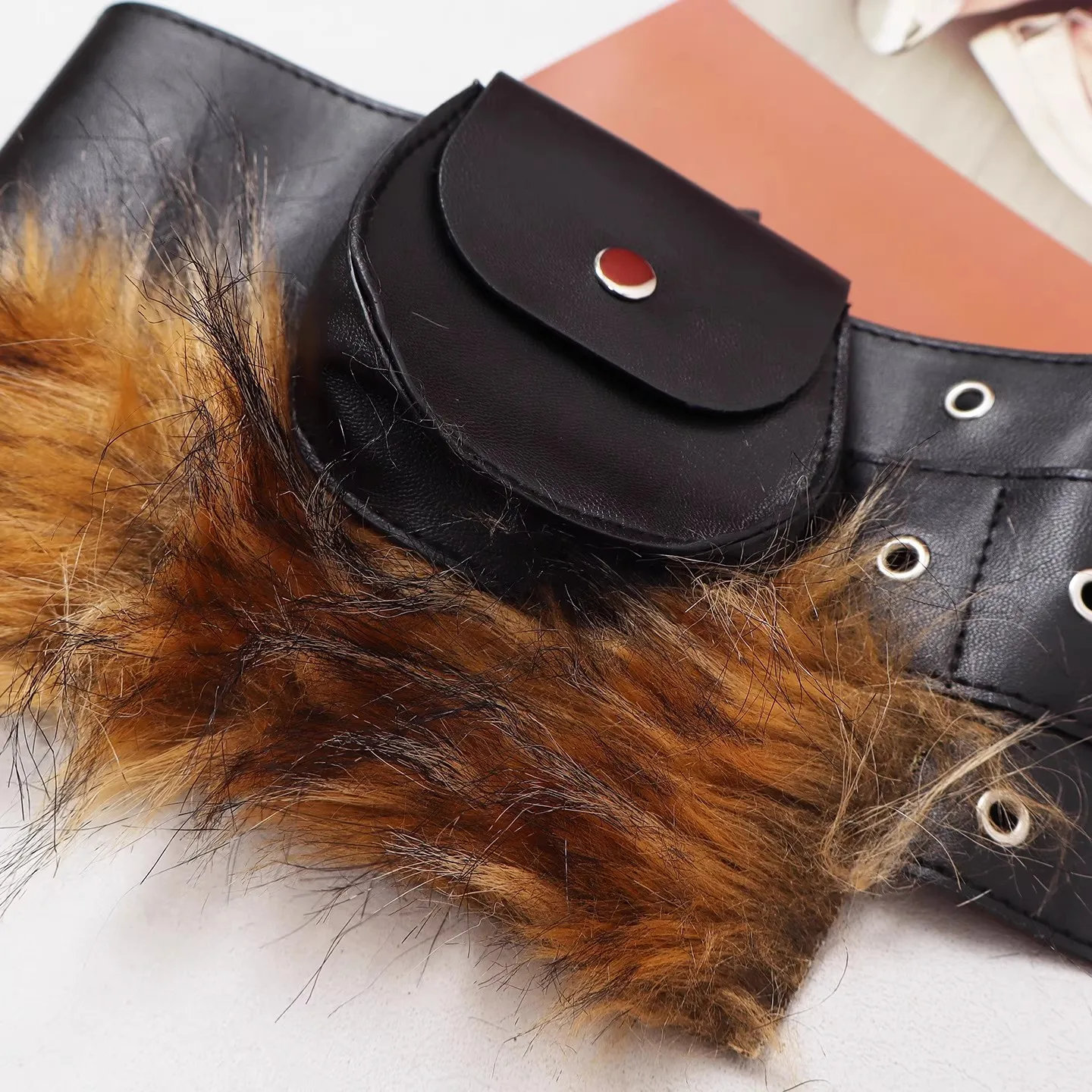 フェイクファー PU レザーベルト女性のヴィンテージポケットカマーバンド女性ドレスコルセットウエストバンドベルト装飾ワイドベルト R3024