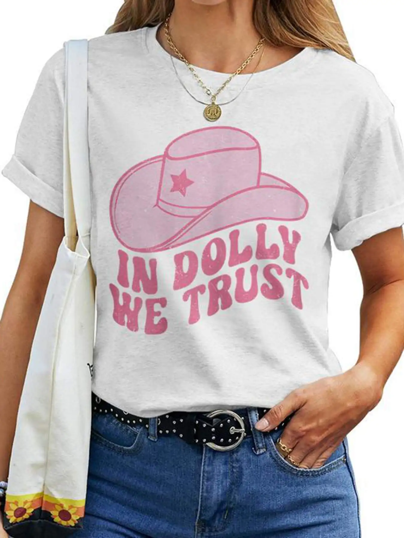 In Dolly We Trust Cow Hat Women Graphic Tee Crewneck Soft Breathable Stretch Top Casual Office Lounge Weekend Blouse For Her