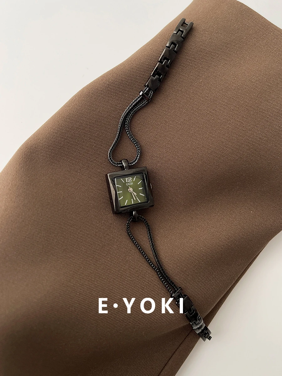 ساعة مربعة صغيرة جديدة مع سوار، ساعة كوارتز بسيطة وأنيقة للنساء، مجموعة راقية من الساعات. #5