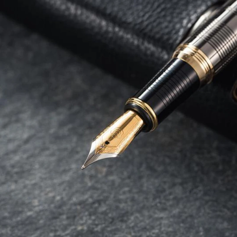 

Hero 953 High-end Gray Squares Barrel 0.5mm Iridium Fine Nib Fountain Pen Gold Trim Office School Writing Gift Pen Accessory