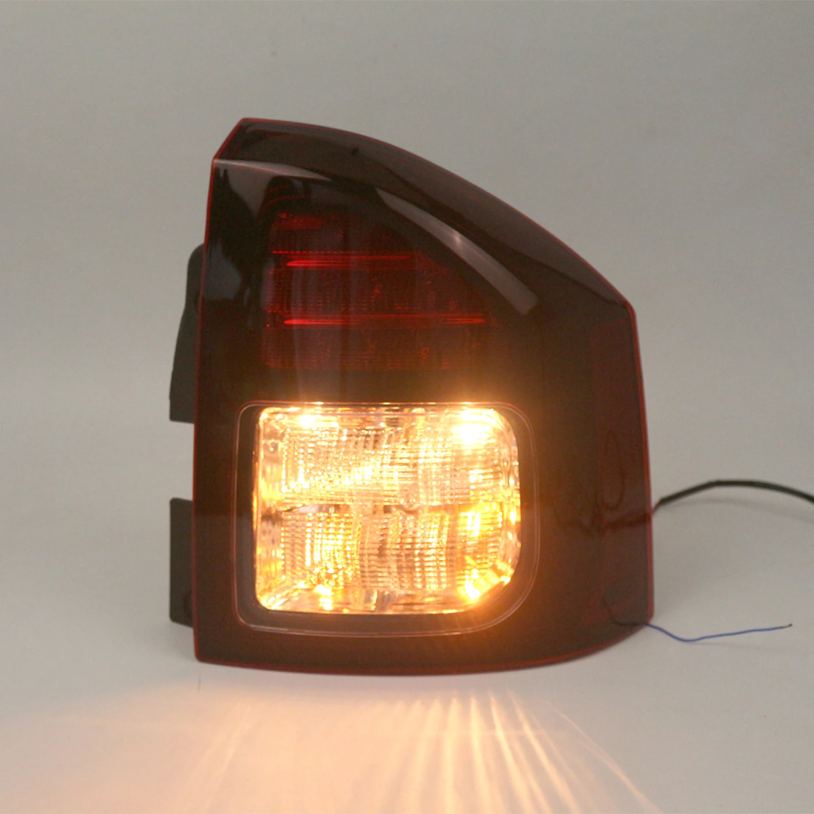

For JEEP Compass 2011 2012 2013 Turn Signal Warning Tail Light Replacement Tail Light Side Tail Light Assembly