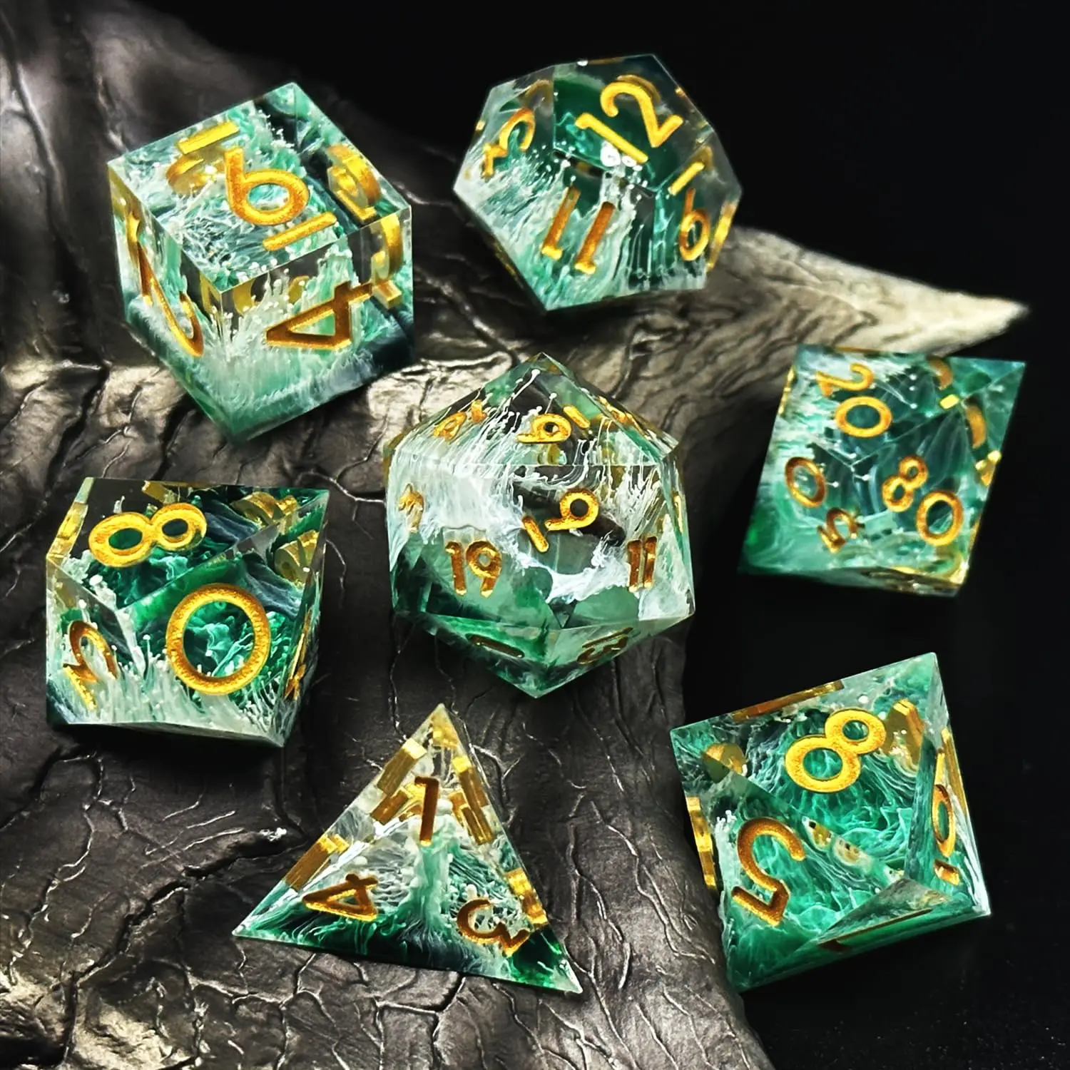 Set di dadi poliedrici in resina fatti a mano DND da 7 pezzi per DnD, include D20, D12, D10, D8 - Perfetto per Dungeons and Dragons