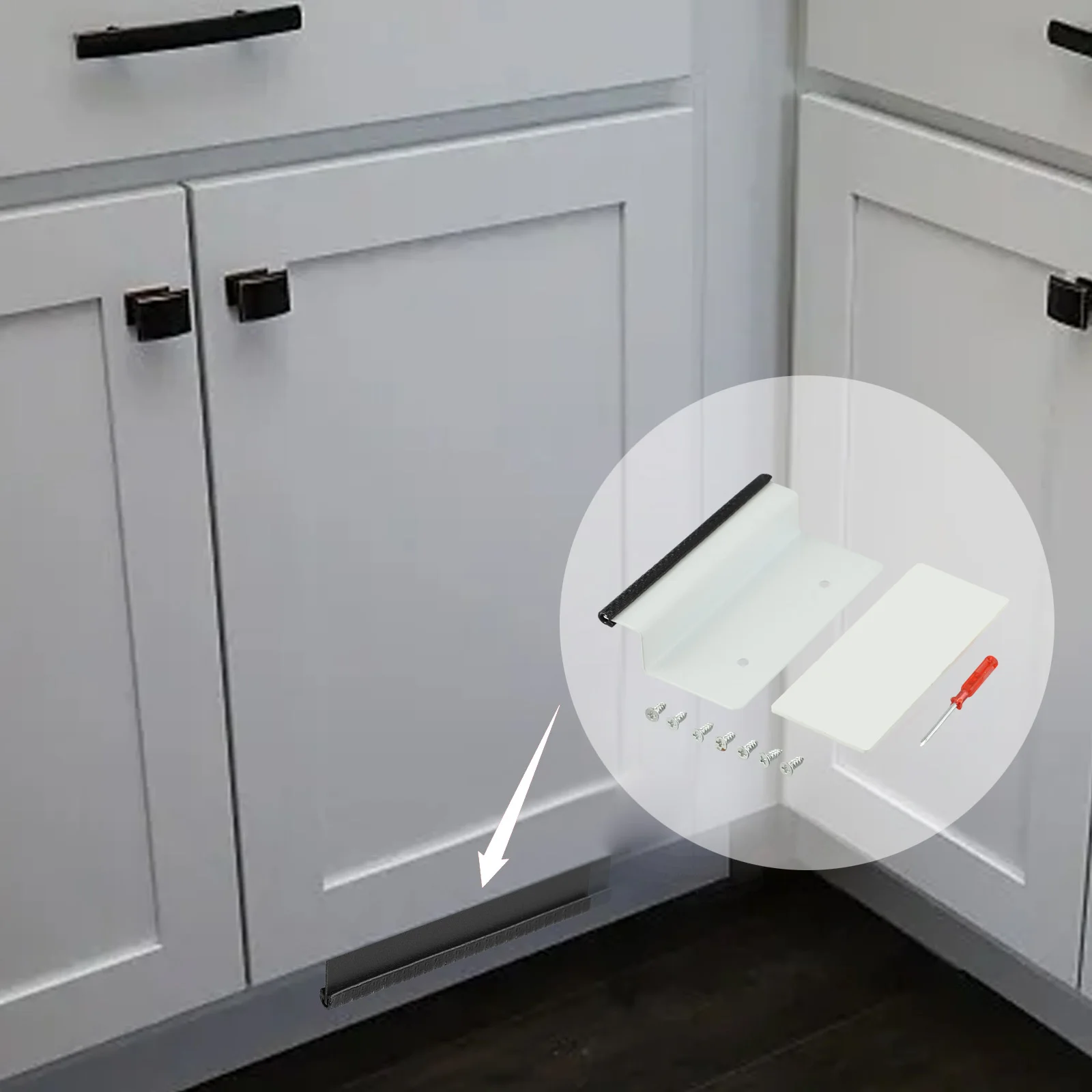 Легкий доступ к мусора с помощью бесконтактной ножки шкафа, предназначенной для бесшовной интеграции в кухонах.