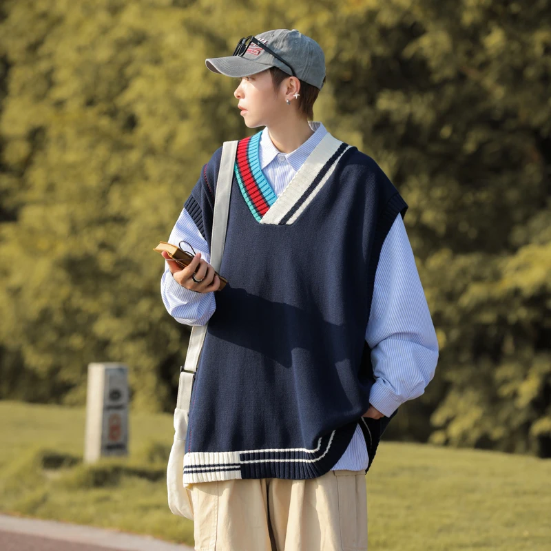 

Loose Fit Thiened V-Ne Men's Sweater Vest Student Casual Knittedwear High Street Sle Color Blo Design Autumn Faion