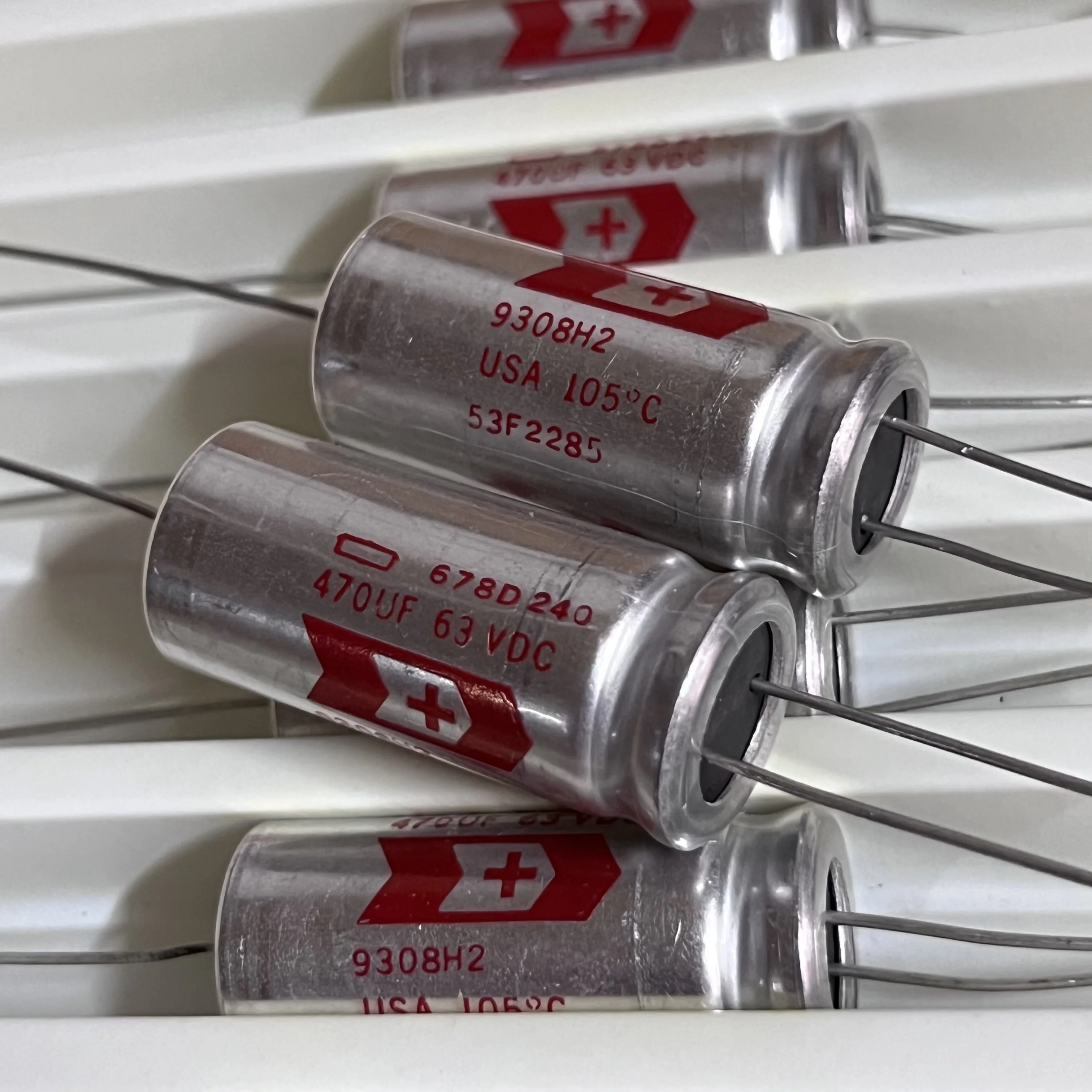 2 szt./partia Nowy Oryginalny 63V470UF SPRAGU 16*36MM 678D 470UF 63V Kondensator audio do wzmacniacza mocy