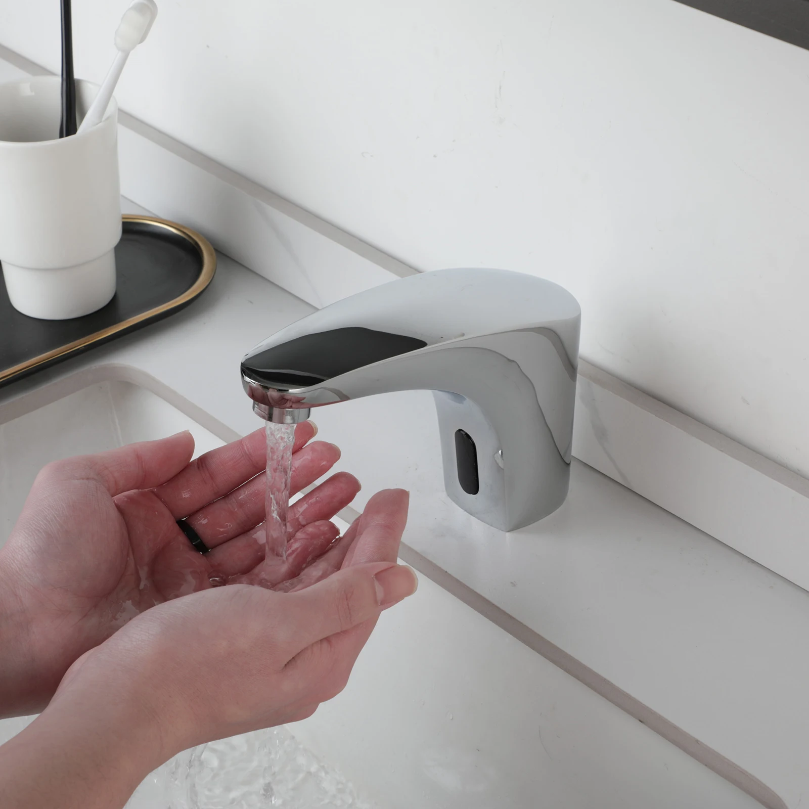 Imagem -03 - Zappo-touchless Automatic Motion Sensor Sink Faucet Banheiro Comercial Misturador de Água Fria e Quente Torneira da Bacia Cromo de Latão Sólido