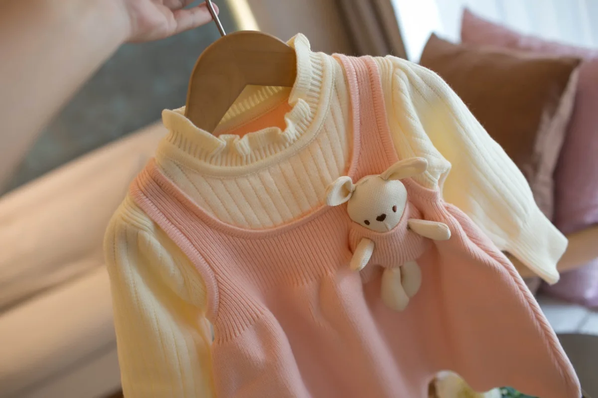 الفتاة البلوز يانغكي بأكمام طويلة الخريف والشتاء تنورة الأميرة الإناث الطفل 2025 فستان الرسن الجديد مجموعة