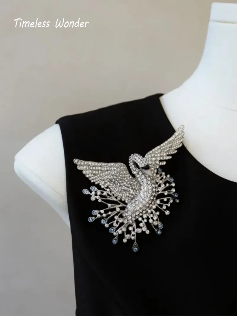 Timeless Wonder Fancy Zircon Flying Swan Brooch Pins for Women Designer Jewelry Runway Top Sweet Gift Rare Broches Cute 3555