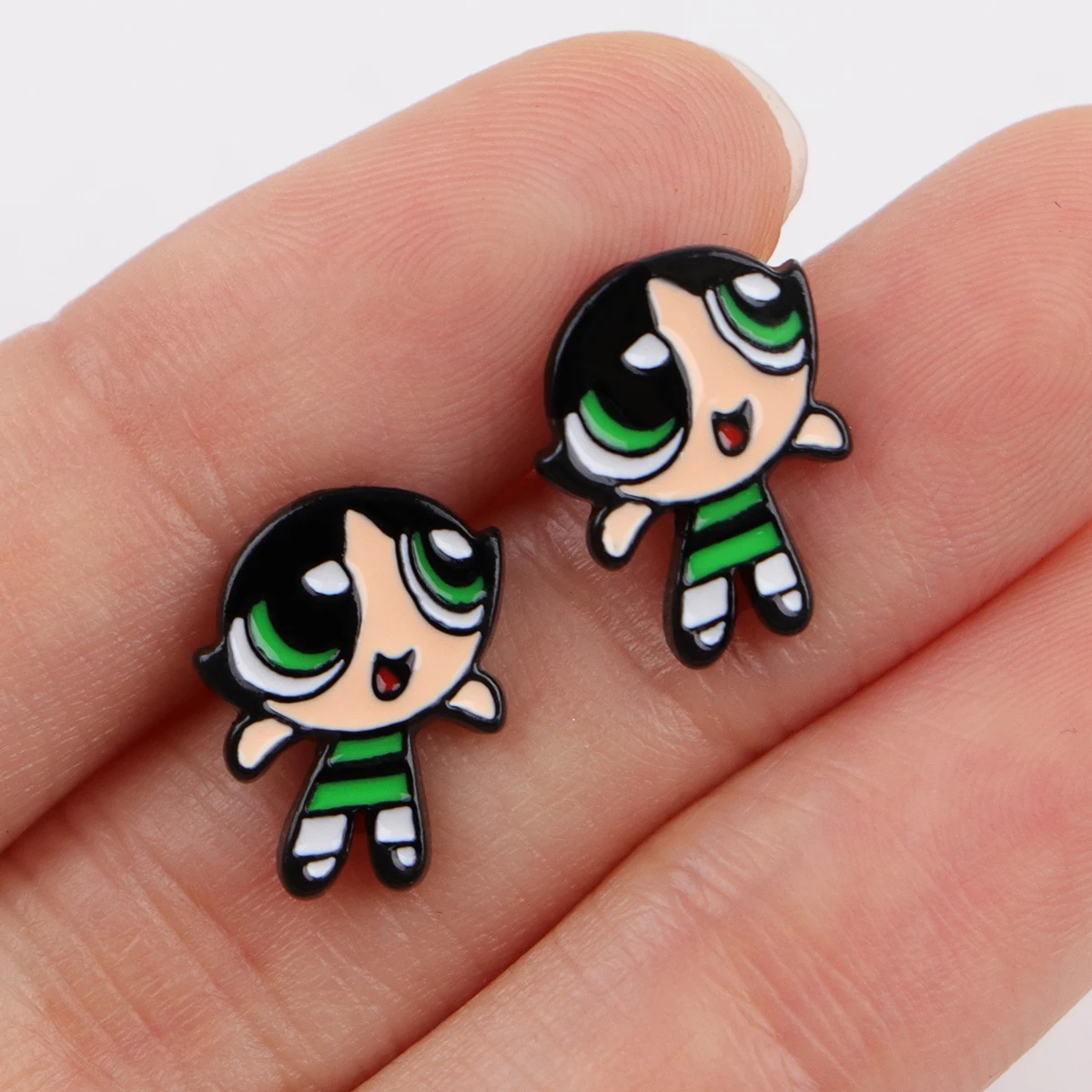 Anting Anak Perempuan Lucu untuk Wanita Anting Kancing Baja Tahan Karat Penjahat Lucu Perhiasan Korea Aksesori Cosplay Hadiah Pesta Mainan Anak-anak