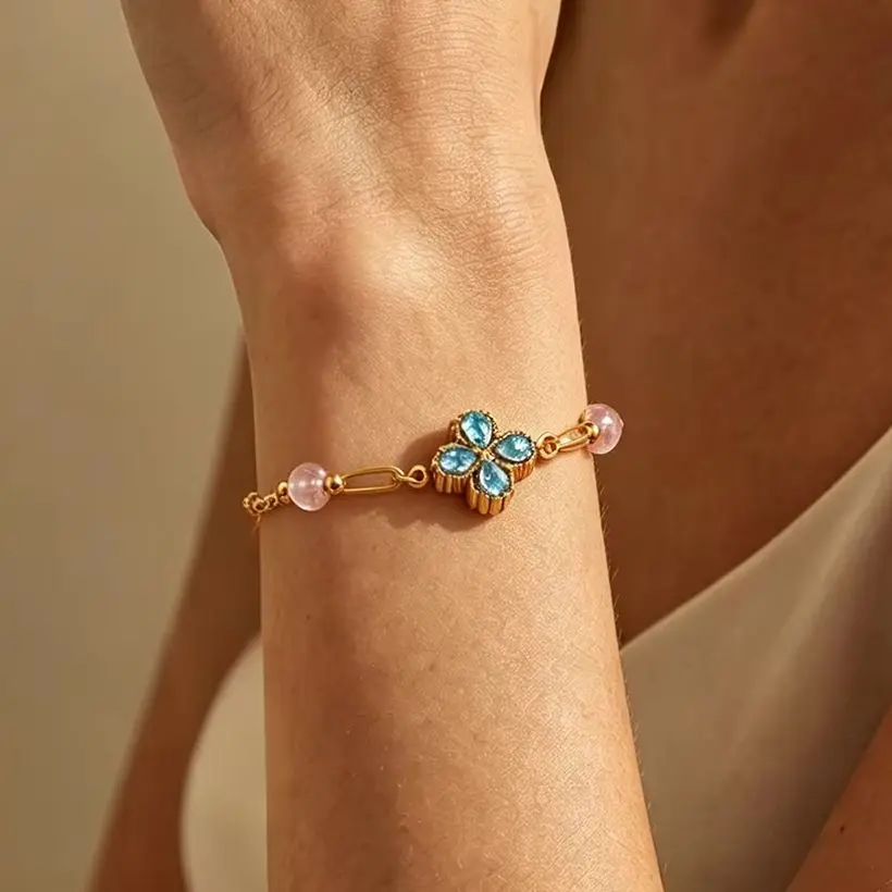 Glücksbringer-Armband mit blauen Kristallen und rosa Perlen, Blumenmuster, für Damen, goldfarbenes Edelstahlarmband, Hochzeits- und Weihnachtsschmuck, Geschenk.