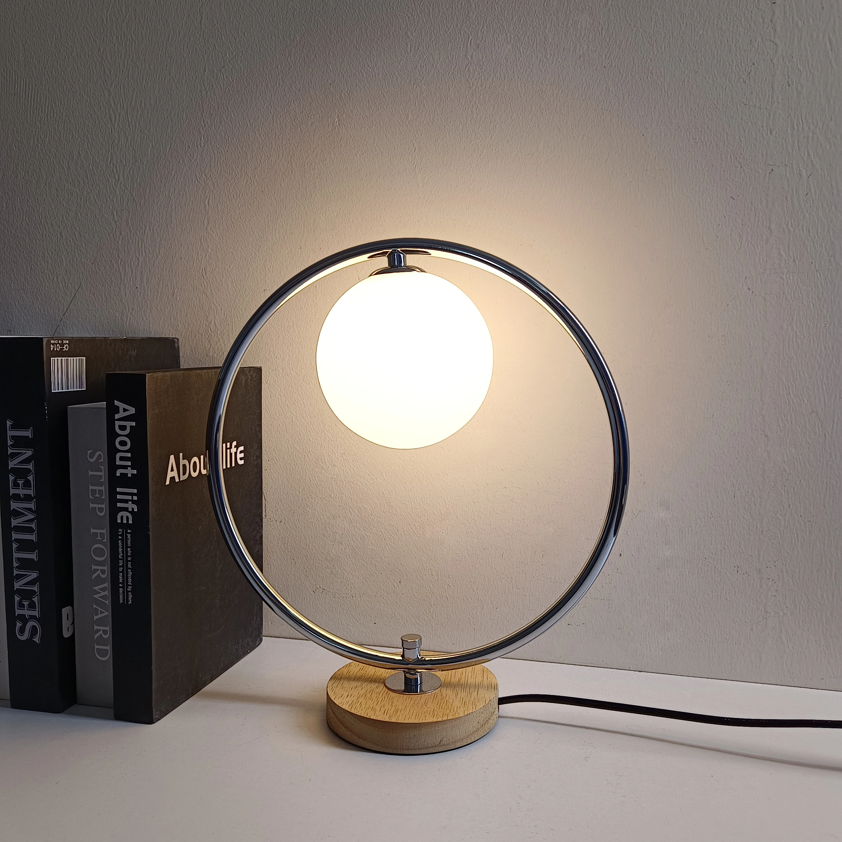 

Nordic Glass Lampshade Silver Metal Ring LED Table Lamp Bedroom Bedside Night Light Decoration Study Desk Lamp Round Wood Base