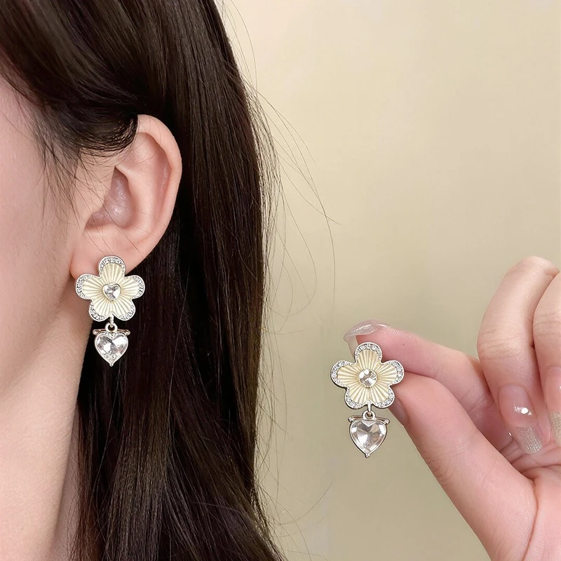 Dripping Oil Five Petal Flower Dangle Earrings Women Heart Shaped Rhinestones Pendant Earrings Elegant Wedding Picnic Jewelry K
