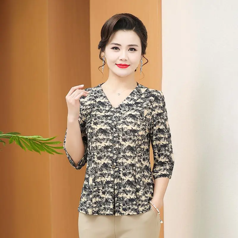 New Tops Fashionable Women 7-quarter Sleeves Loose and Fashionable Base to Make You Look Slim and Elegant T-shirt