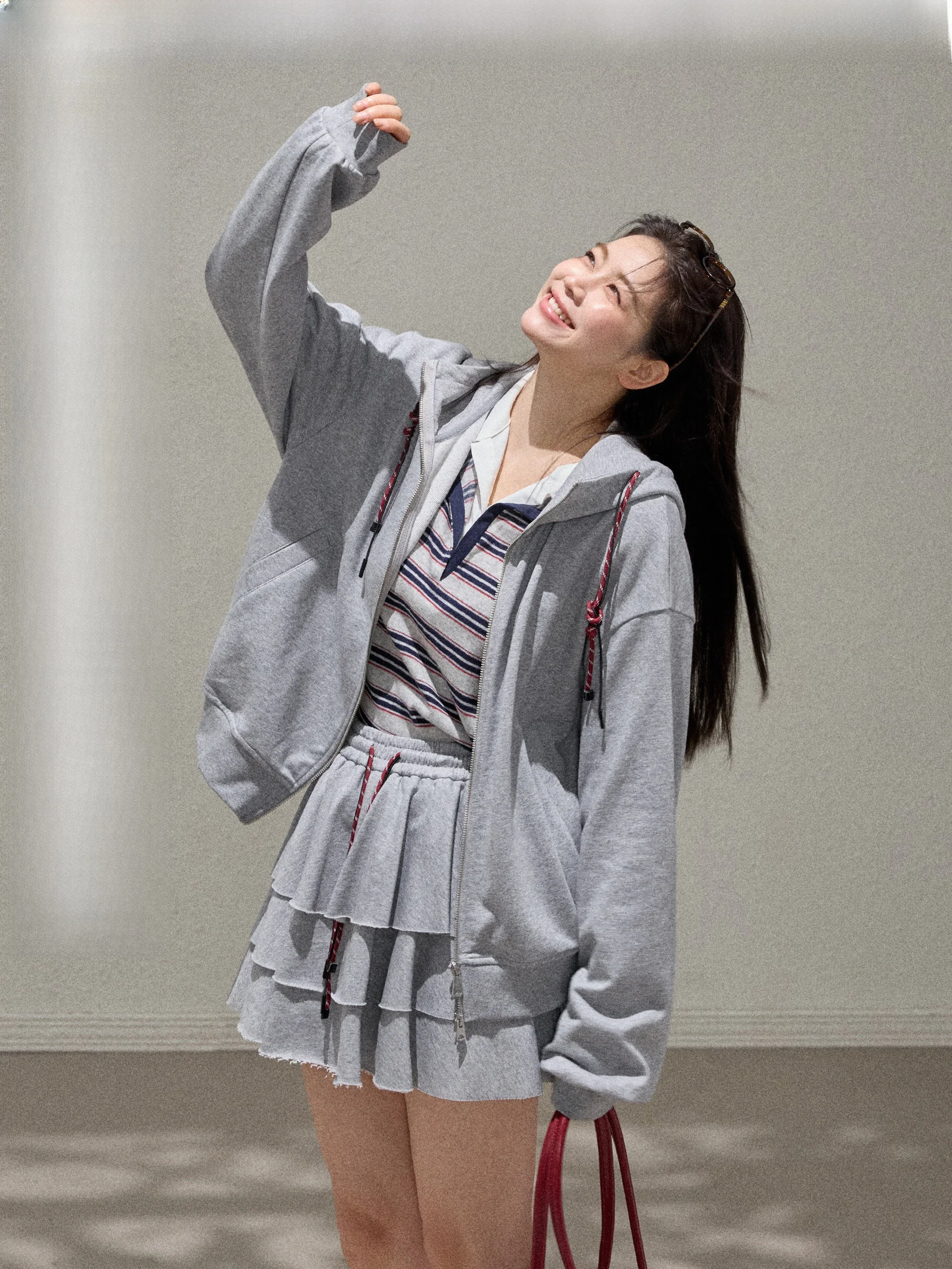 

Комплект JULULOOK: повседневная толстовка с капюшоном и юбка-карандаш больших размеров из комфортной хлопково-полиэстеровой смеси для фигуры типа «груша»