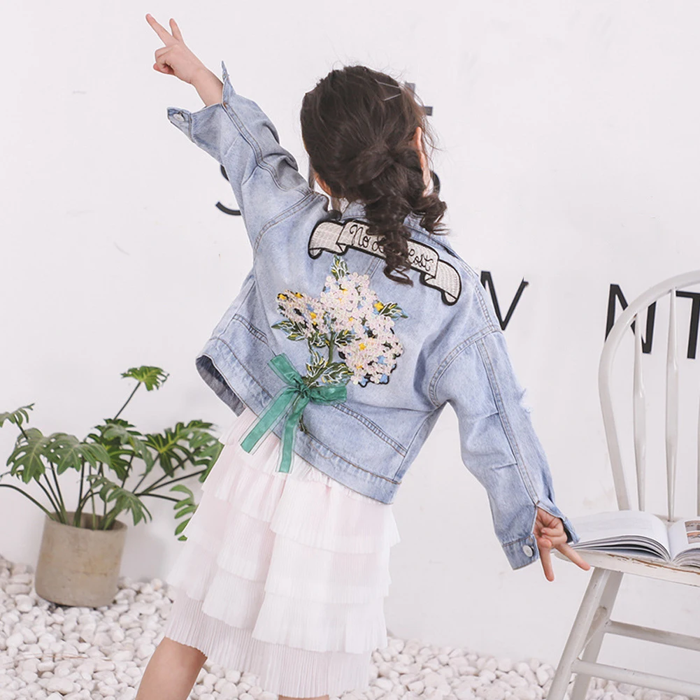 Children's Denim Jackets Long Sleeve Casual Outerwear with Buttons Lapel Coat Kids Cotton Sequins Beads Cowboy Coats for Autumn