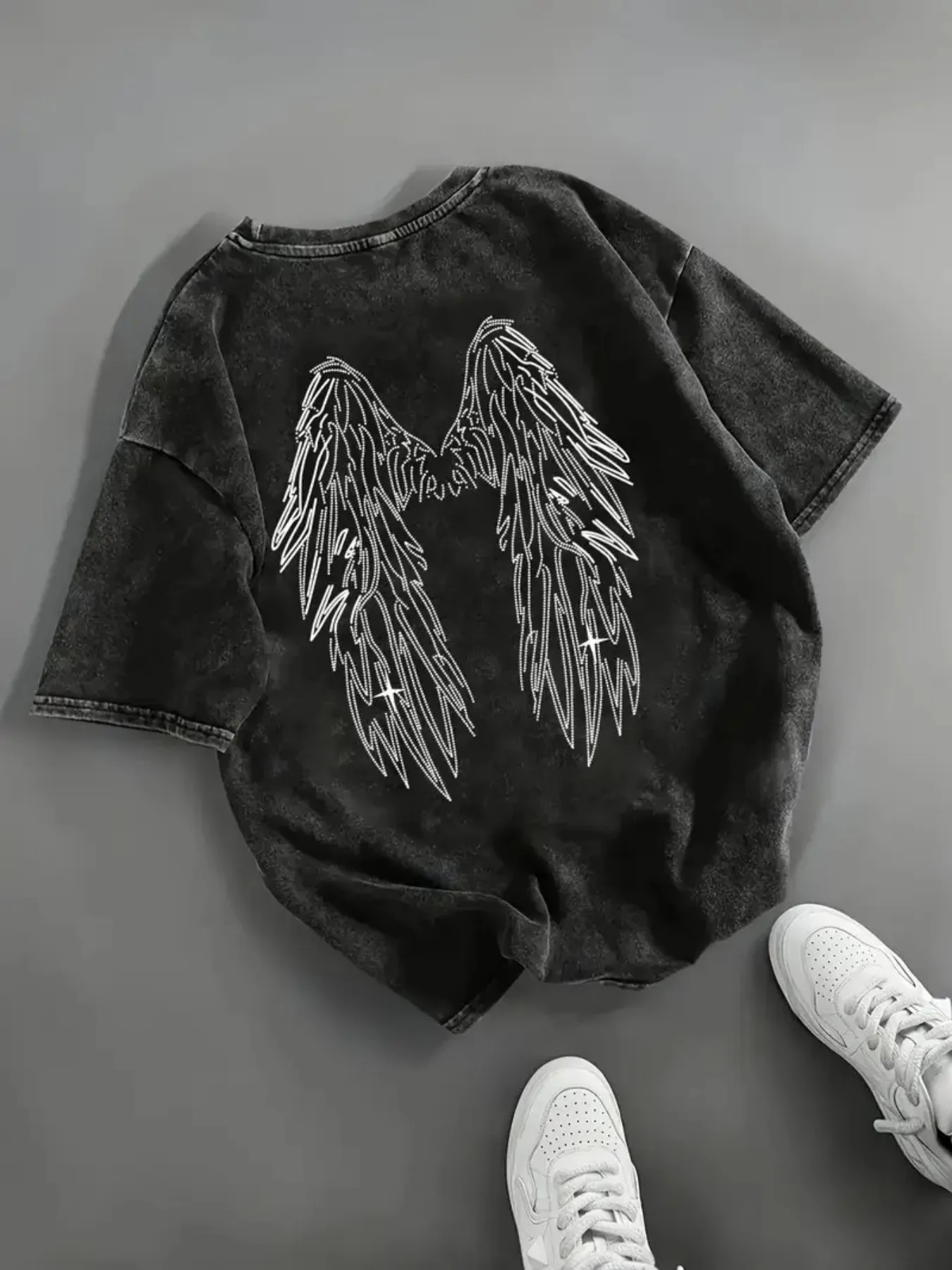 

Back print of wing pattern, vintage washed cotton men's T-shirt, short sleeved top, streetwear