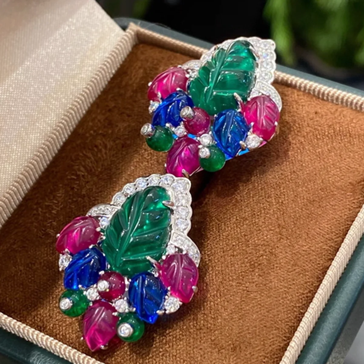 

KQDANCE новые винтажные красные рубиновые зеленые синие цветные гравированные драгоценные камни, фруктовые украшения, серьги в форме листа из серебра 925 пробы для женщин, вечерние