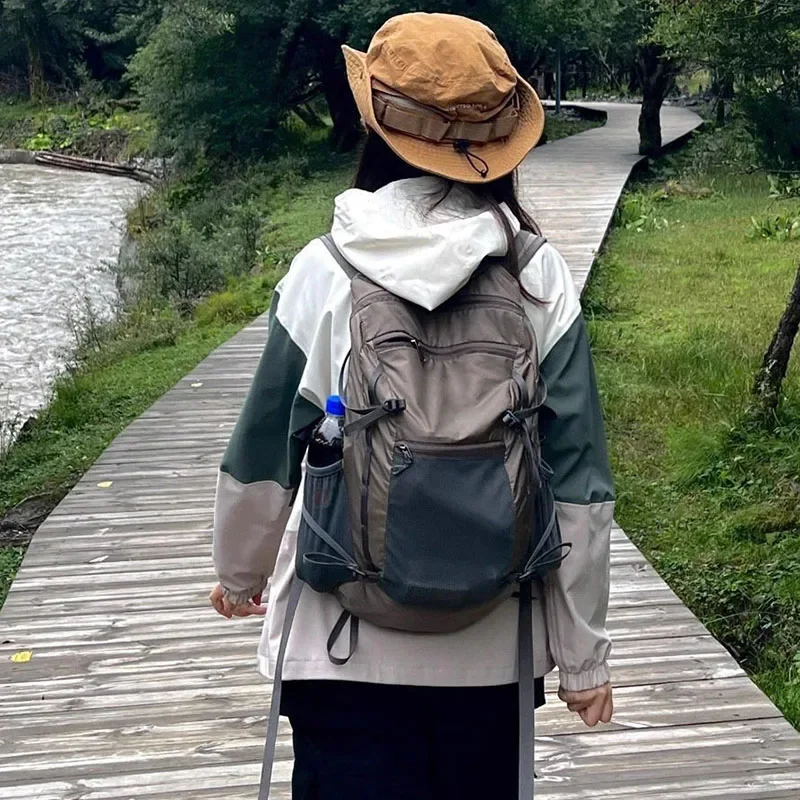 حقيبة السفر المشي لمسافات طويلة على ظهره حقيبة الظهر المحمولة متعددة الوظائف تسلق على ظهره حقيبة السفر Daypack للتجول في الهواء الطلق