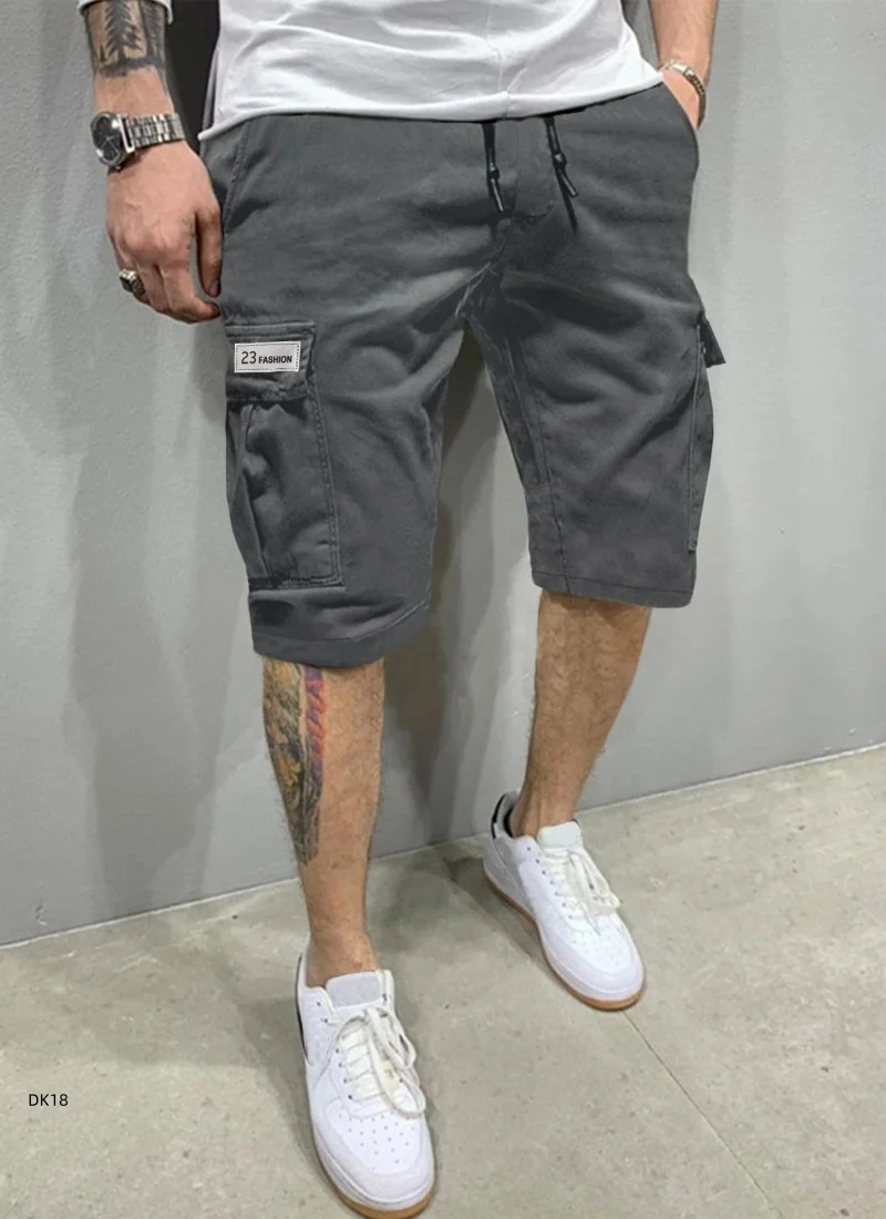 

Men's minimalist sports shorts are clean, breathable, and comfortable, suitable for both sports and home outings.