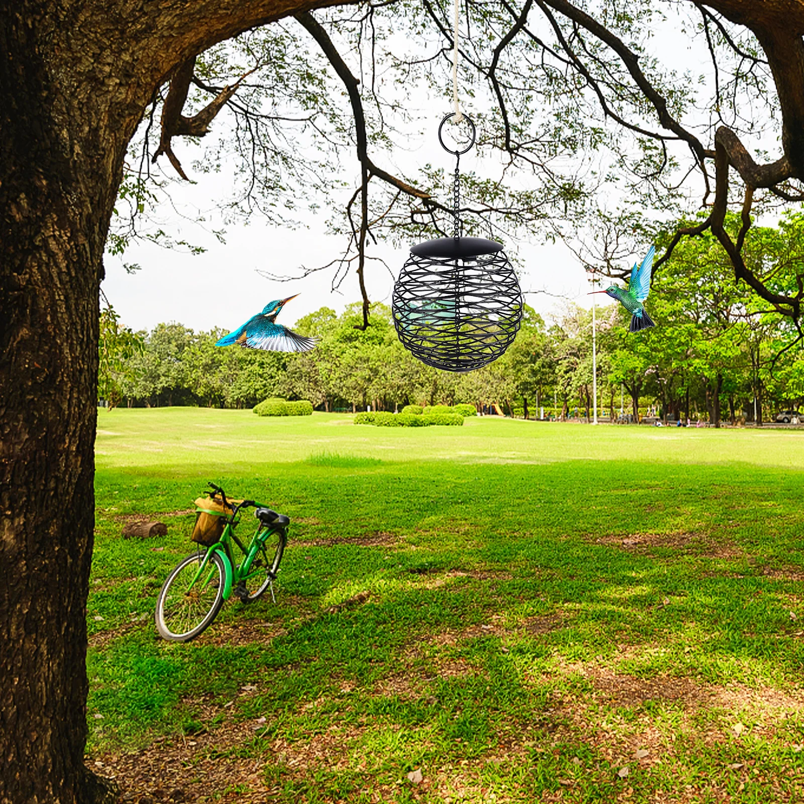 

Suspended Ball Bird Feeder Hollow Squirrel Proof Outdoor Wild Bird Feeder Hanging Garden Decoration Birdfeeder