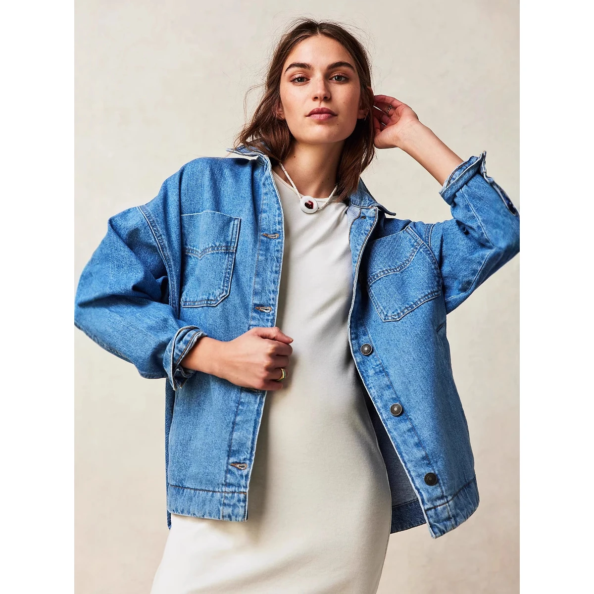 Casual Versatile Women's Denim Jacket Side Slit Pocket 2025 Spring Loose Fit Long Sleeve Jeans Style No Brand 8972