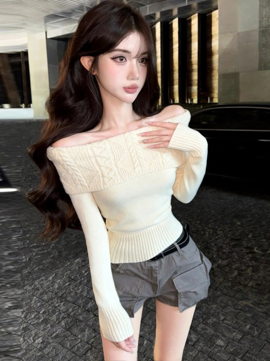 Fashionable Simple Versatile Short Knitted Sweater Women's Slim Fit Long Sleeve Shoulder Bared Twist Knitwear Casual Wear
