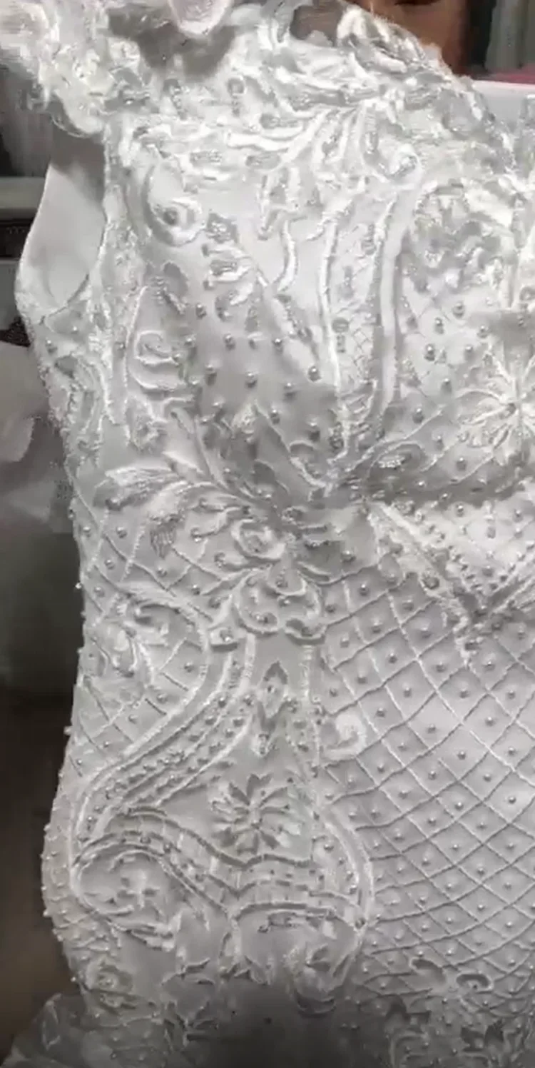 Suknie ślubne syreny z aplikacjami z koronki w kształcie serca na zamówienie dla panny młodej Vestidos De Noiva z odkrytymi ramionami i odkrytymi plecami