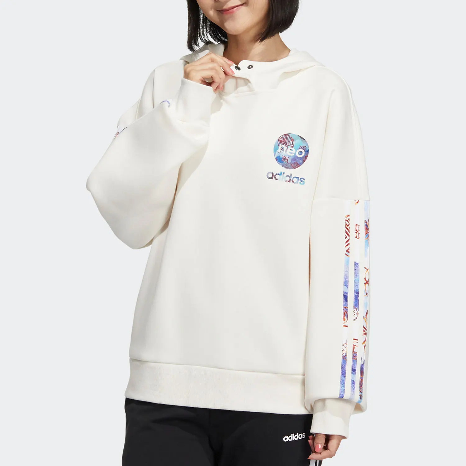 

Женская удобная повседневная спортивная толстовка с капюшоном Adidas Originals Neo HM7483