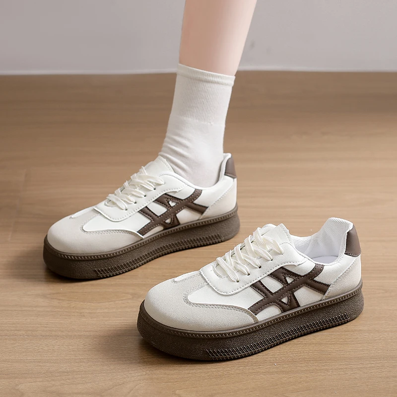 

2026 New Arrivals: Women's Fashionable & Casual Flat Vulcanized Sneakers—Comfortable, Classic Athletic Shoes for Outdoor Walking
